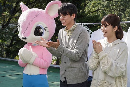 決してマネしないでください